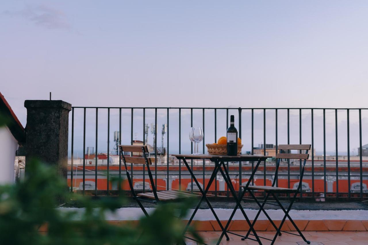 Janare - Rooms & Terrace Neapol Zewnętrze zdjęcie