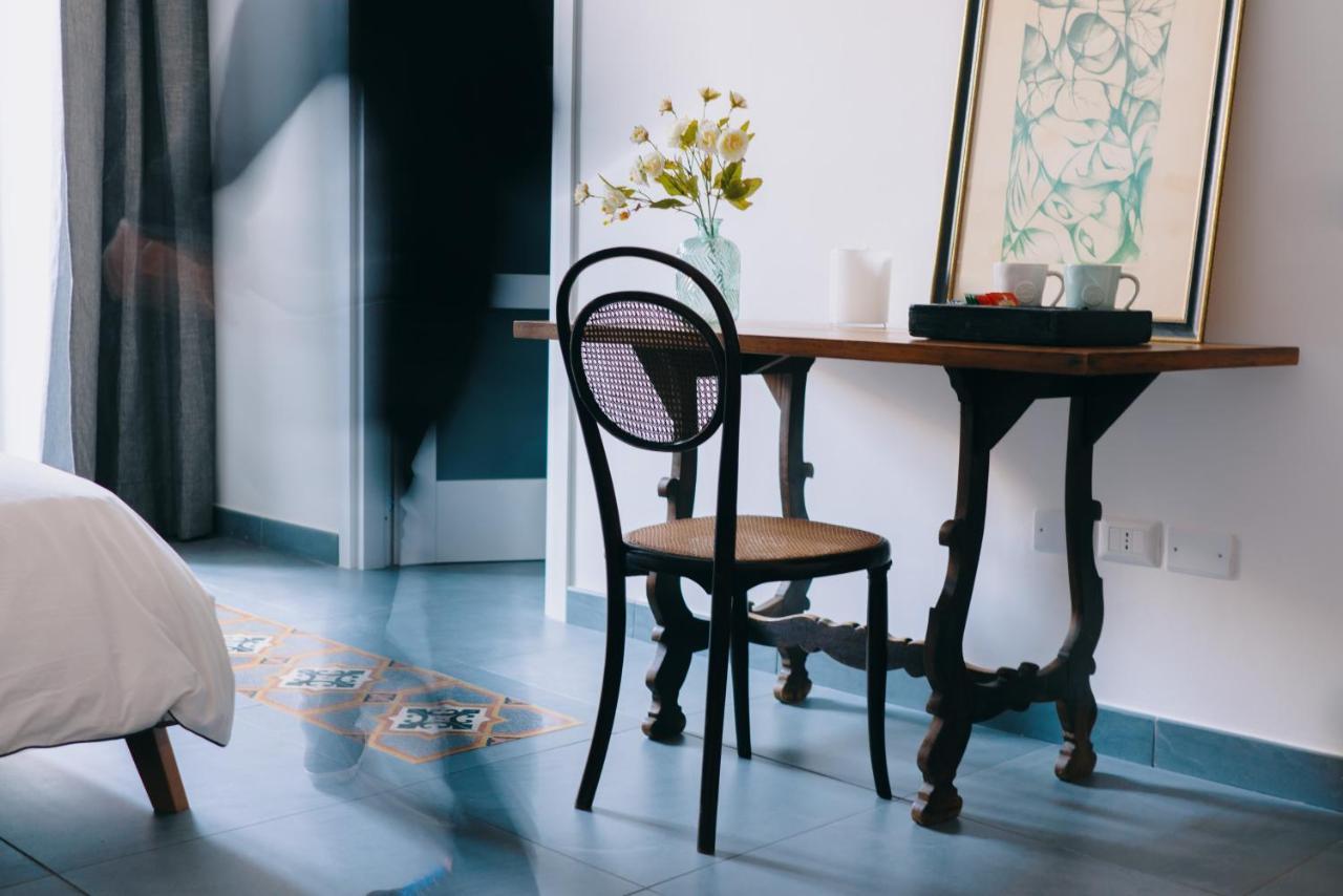 Janare - Rooms & Terrace Neapol Zewnętrze zdjęcie