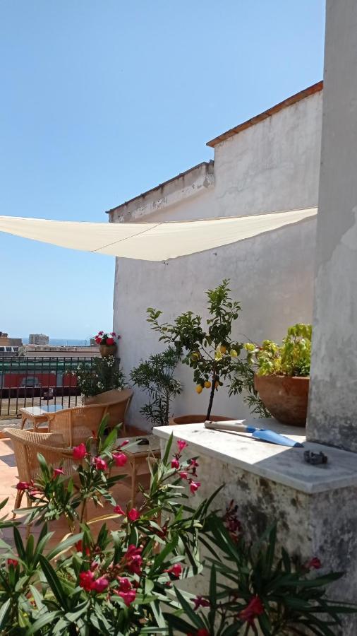 Janare - Rooms & Terrace Neapol Zewnętrze zdjęcie