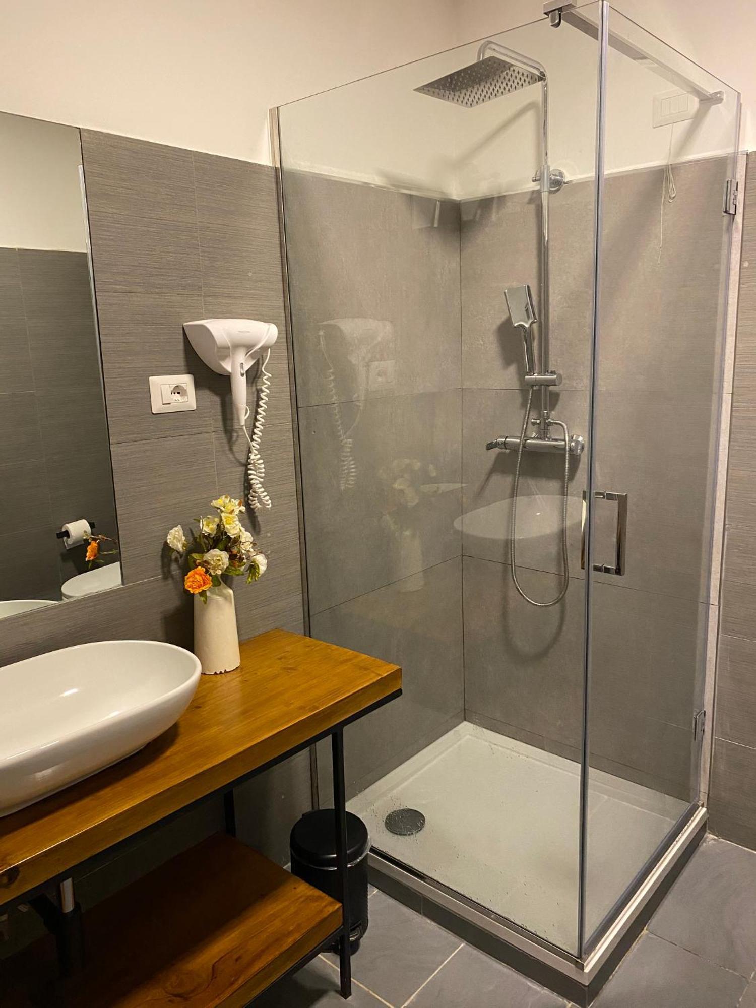 Janare - Rooms & Terrace Neapol Zewnętrze zdjęcie